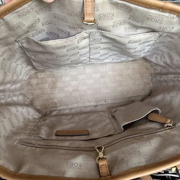 Michael Kors Jet Set Violet Small Carryall Tote Wallet Logo Perforated Leather - Picture 15 of 16